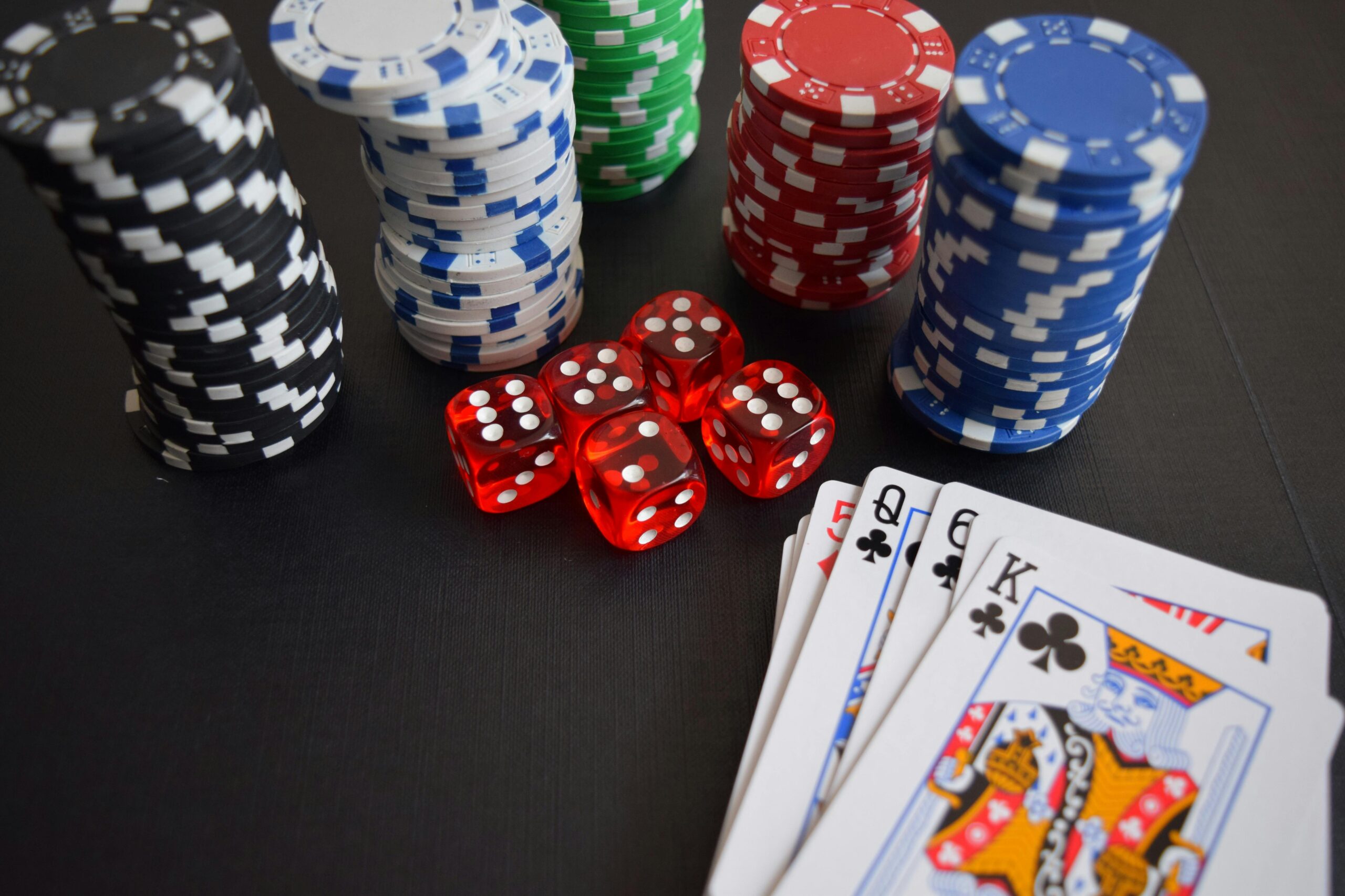 découvrez les meilleures stratégies pour gagner au poker en ligne et améliorer vos chances de succès grâce à des conseils d'experts et des techniques éprouvées.